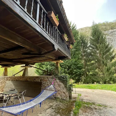 Casa Rural En Redes Tatil Evi Ríoseco